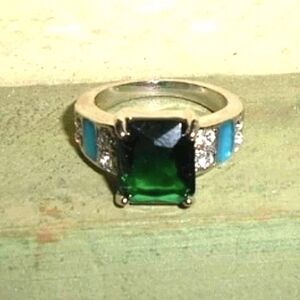 Emerald & Blue Fire Opal Unisex Fashion ring